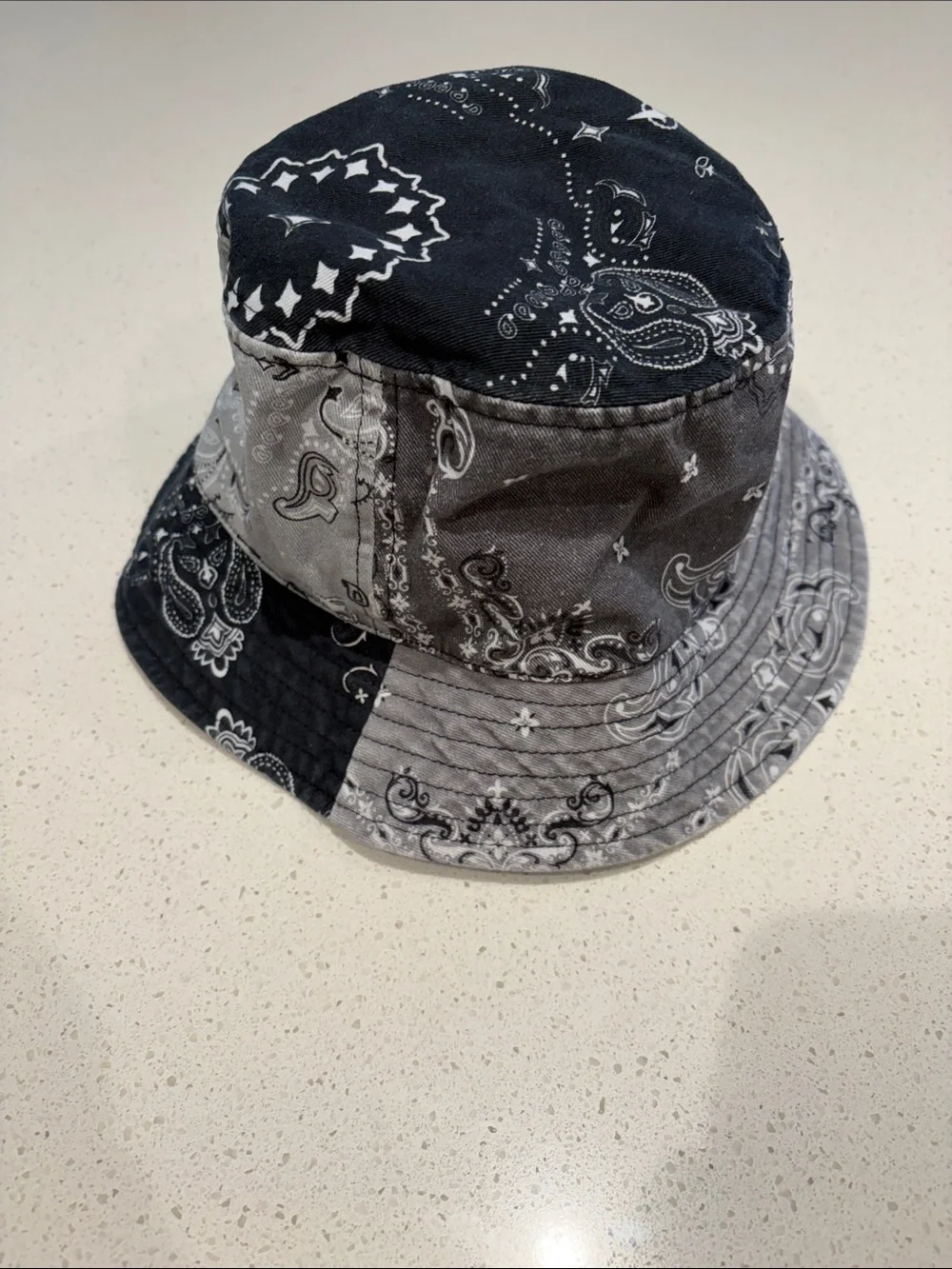 Urban Outfitters - Black and Grey bandanna bucket hat.